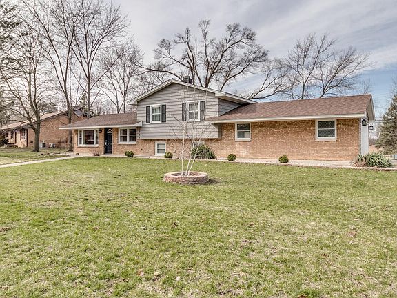 2nd image of 1020 Westlake Woods Dr