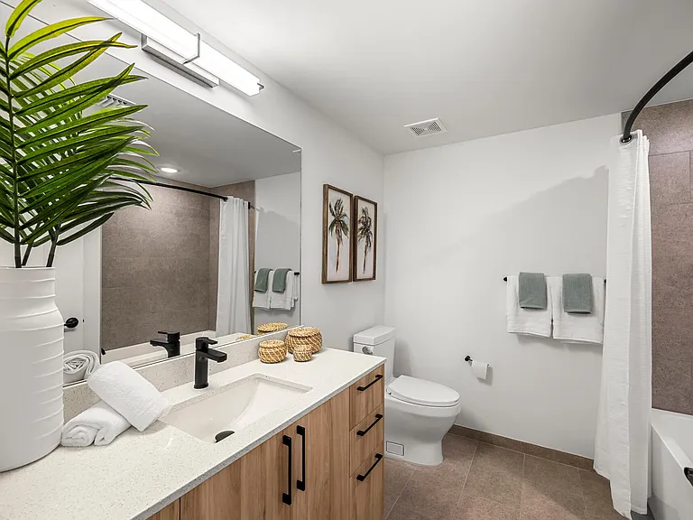 Wrecker's Cay Apartments — Photo 40