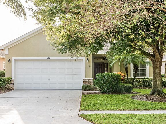 3rd image of 422 Waterside Cir