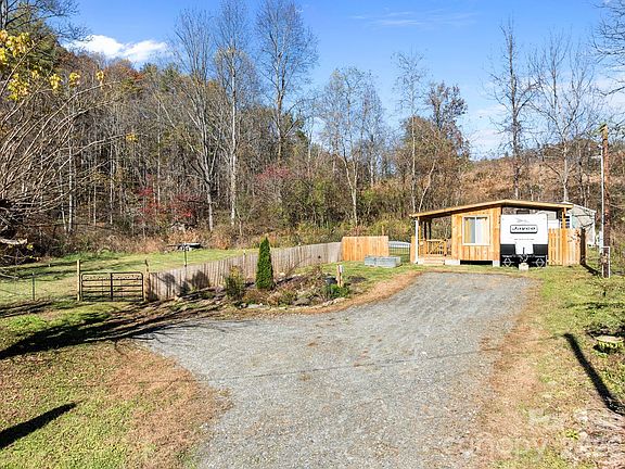 5th image of 212 Gabriels Creek Rd