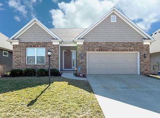 1915 Quail Run Dr, Mahomet, IL 61853