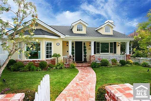 1st image of 155 Cypress Dr