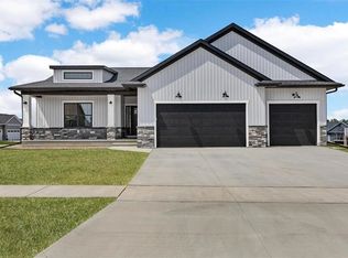 1096 Tramore Ct, Marion, IA