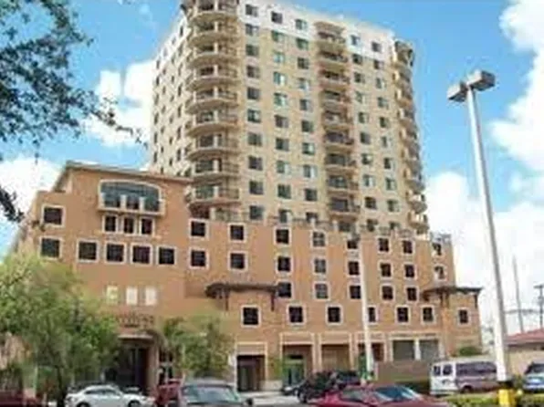 4242 NW 2nd St APT 1222, Miami, FL 33126