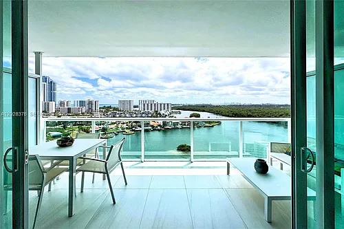 400 Sunny Isles Blvd #1505 Photo 1
