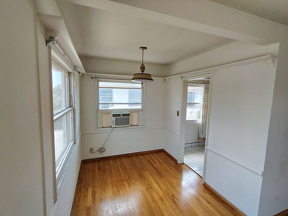 4th image of 1511 S Bedford St APT 3