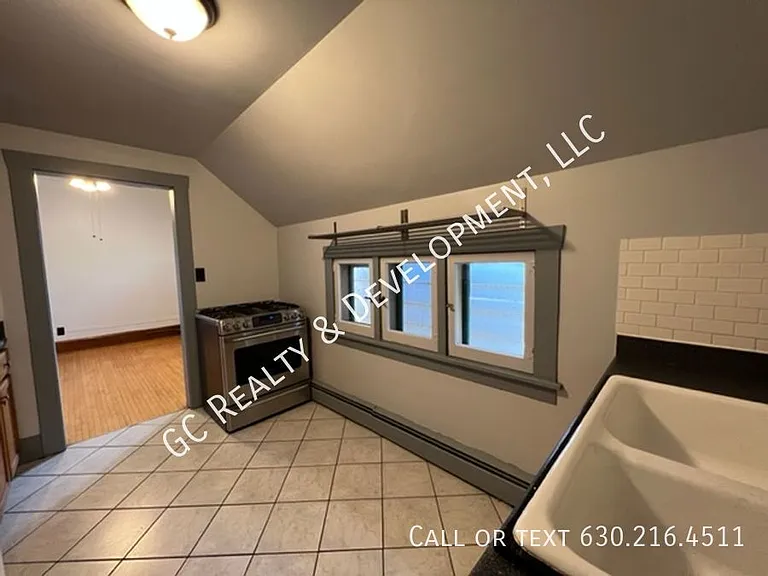 532 South St #3 — Photo 9