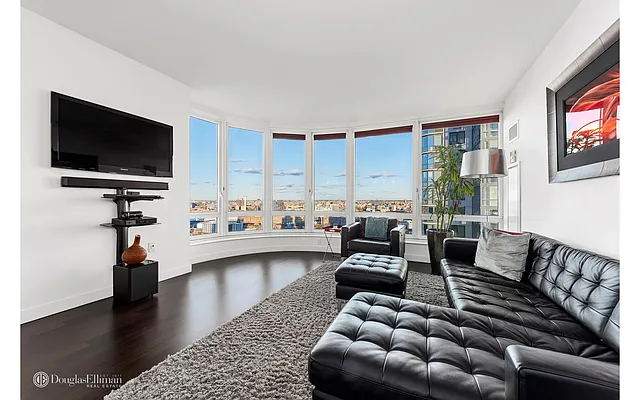Sold by Douglas Elliman | media 4