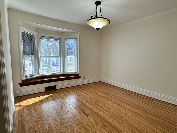 2nd image of 122-124 Gregory St