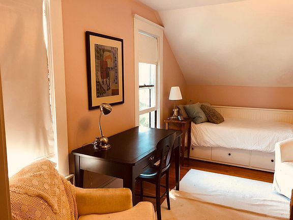 Bedroom 1 desk and twin bed