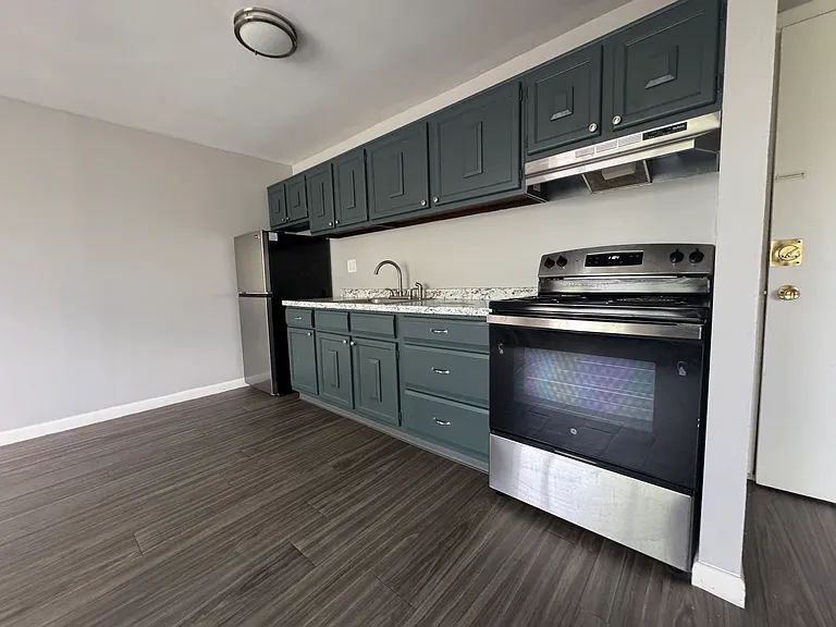 777-308 Maple Ave #C308 — Photo 3