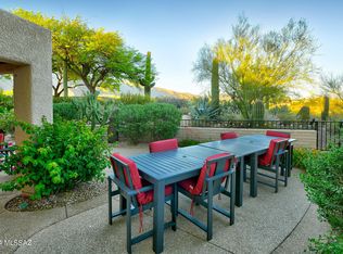6054 N Moon Crest Dr, Tucson, AZ 85718