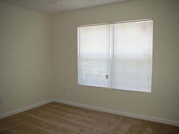 5th image of 8462 Jasper Ave