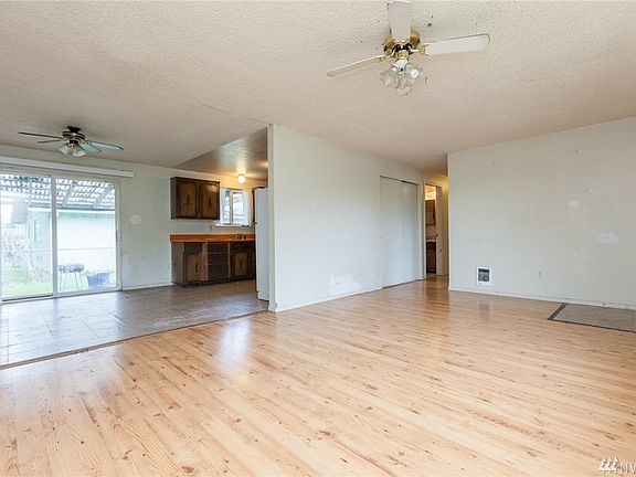 3rd image of 8602 McKinley Ave