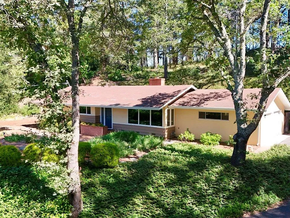 275 Cold Springs Rd