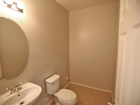 4th image of 8873 W Cameron Dr