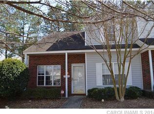 10164 Forest Landing Dr, Charlotte, NC 28213