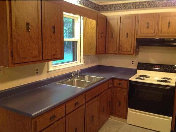 3rd image of 132 Horseshoe Dr