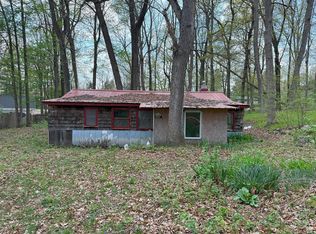 1031 Pocohontas Trl, Harrison, MI 48625