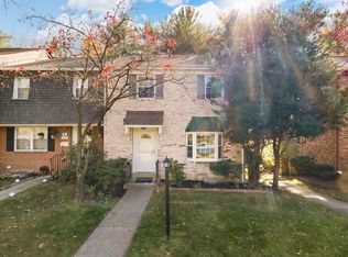 10439 Courthouse Dr, Fairfax, VA 22030