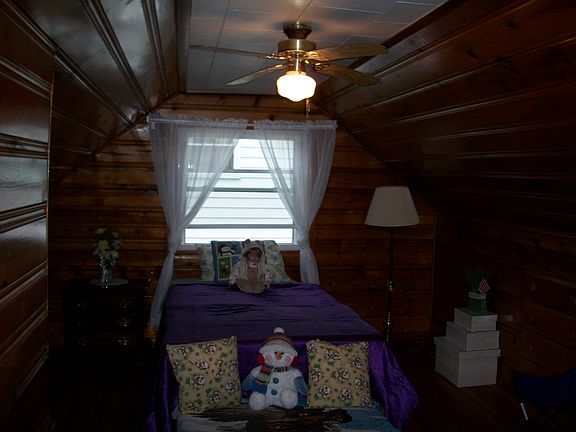 2nd image of 3511 Emerson Ave