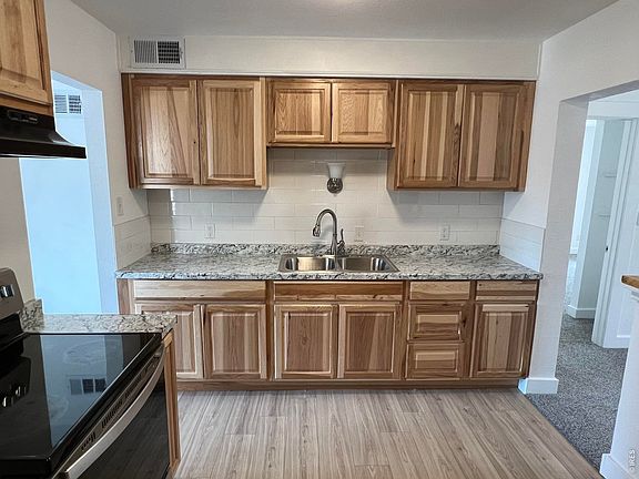 5th image of 1711 7th St