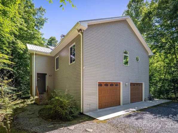 3110 Winter Hawk Ln, Lenoir, NC 28645