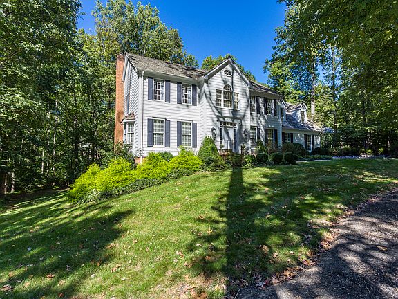 3rd image of 5752 Richlands Dr