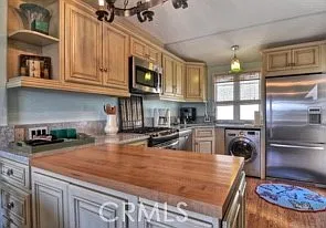 2 bed, 1000 sqft, $5,000 — Photo 4