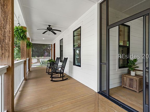 4th image of 25 Pritchard St