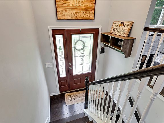 3rd image of 2 Shetland Ln