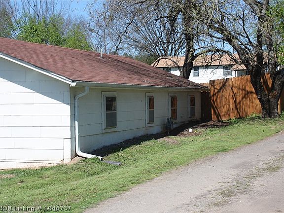 2nd image of 160 Private Road 2264