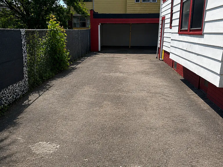 12406 Kinsman Rd #3 — Photo 3