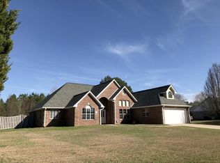 21 Arbor Ln, Columbus, MS 39702