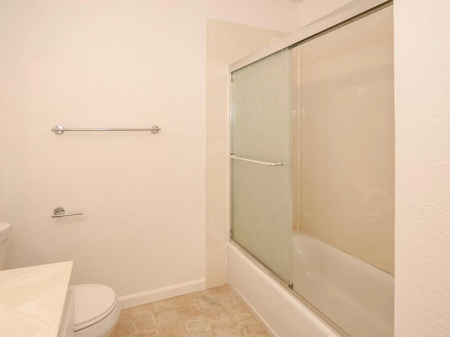3 bed, 1523 sqft, $2,850 — Photo 3