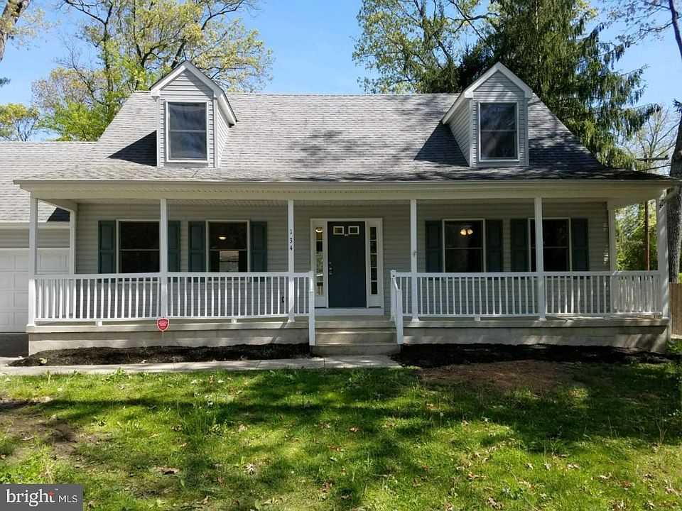1st image of 134 Brewster St