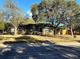 310 Wilshire Pl, Corpus Christi, TX 78411