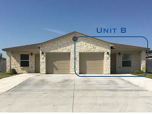 108 Lowes Blvd. Photo 1