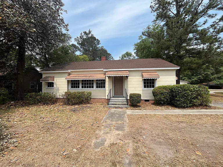 333 E Main St — Photo 1