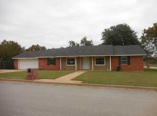 819 Willard St, Frederick, OK 73542