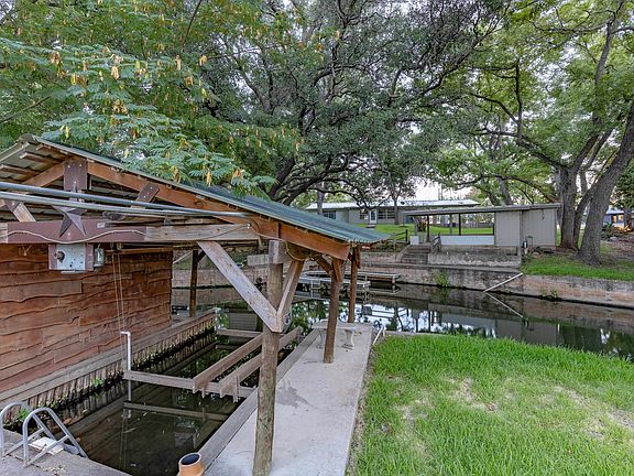 3rd image of 1012 McCartney Drive