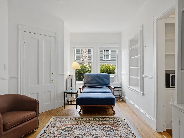 8 Mason St #8 — Photo 4