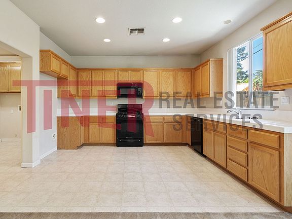 4th image of 8034 Jaden Ln