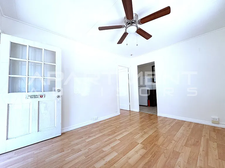 424 Olohana St — Photo 2