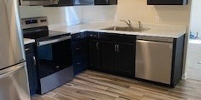1st image of 106 N Glencove
