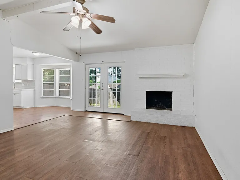 6413 Melinda Ct — Photo 5