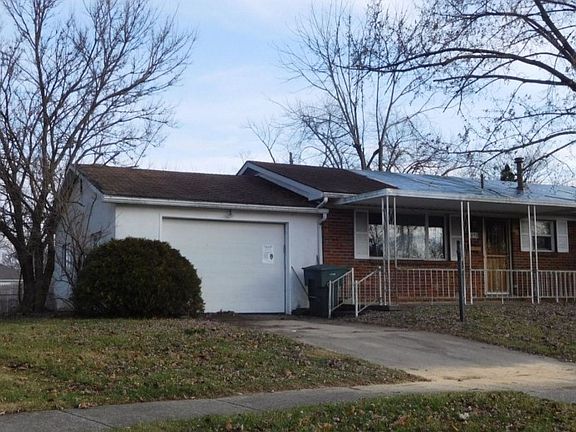 3rd image of 3890 Dresden St