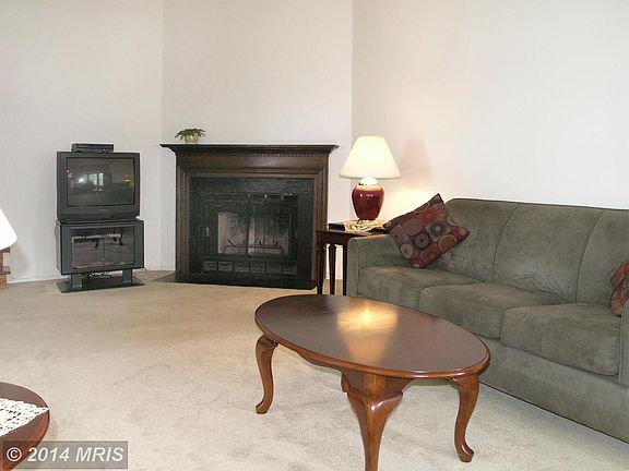 3rd image of 3635 Buckeye Ct