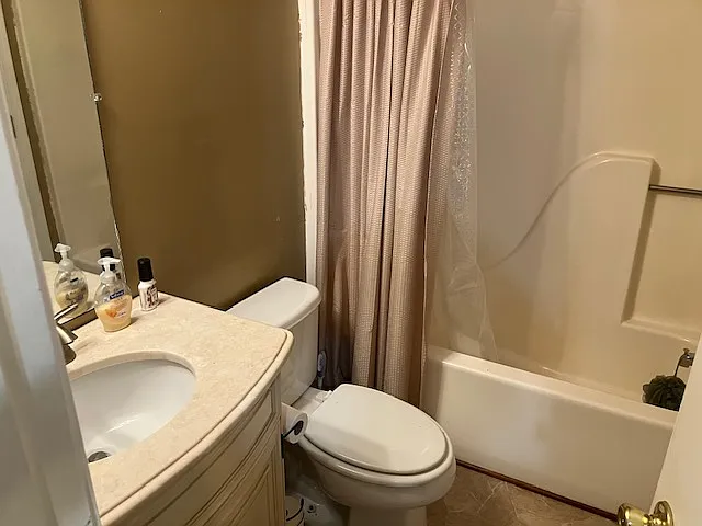 Upstairs Bathroom
