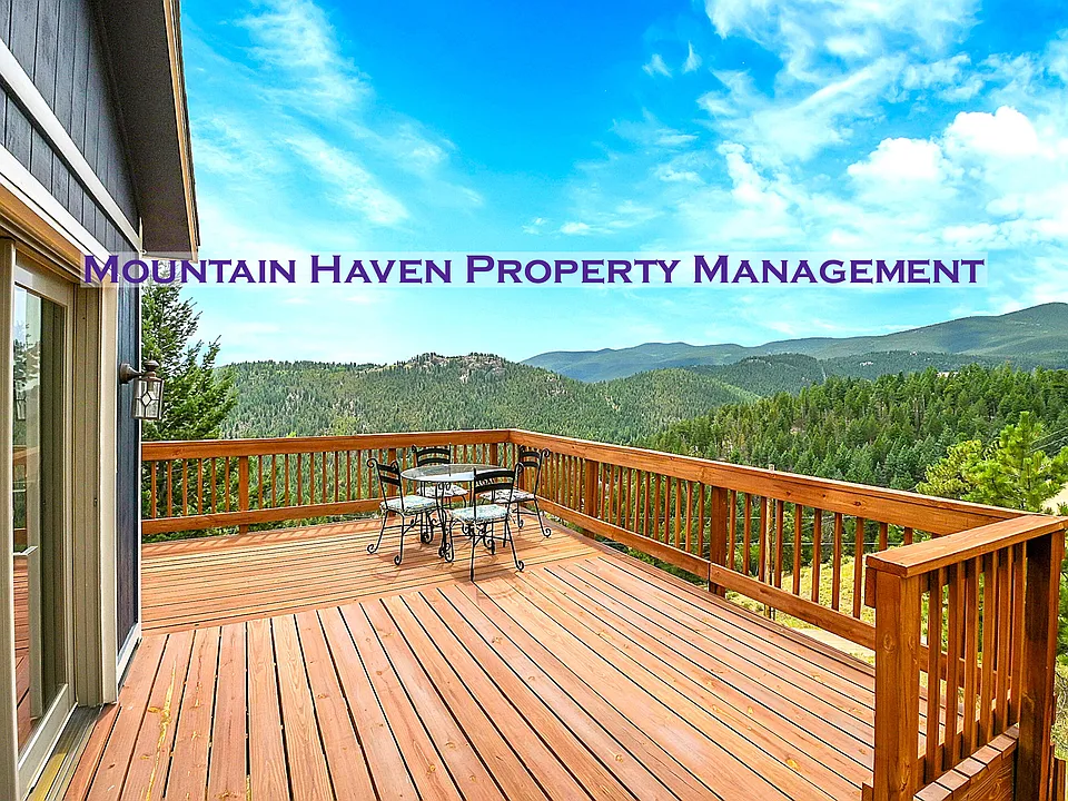 1243 Hyland Dr